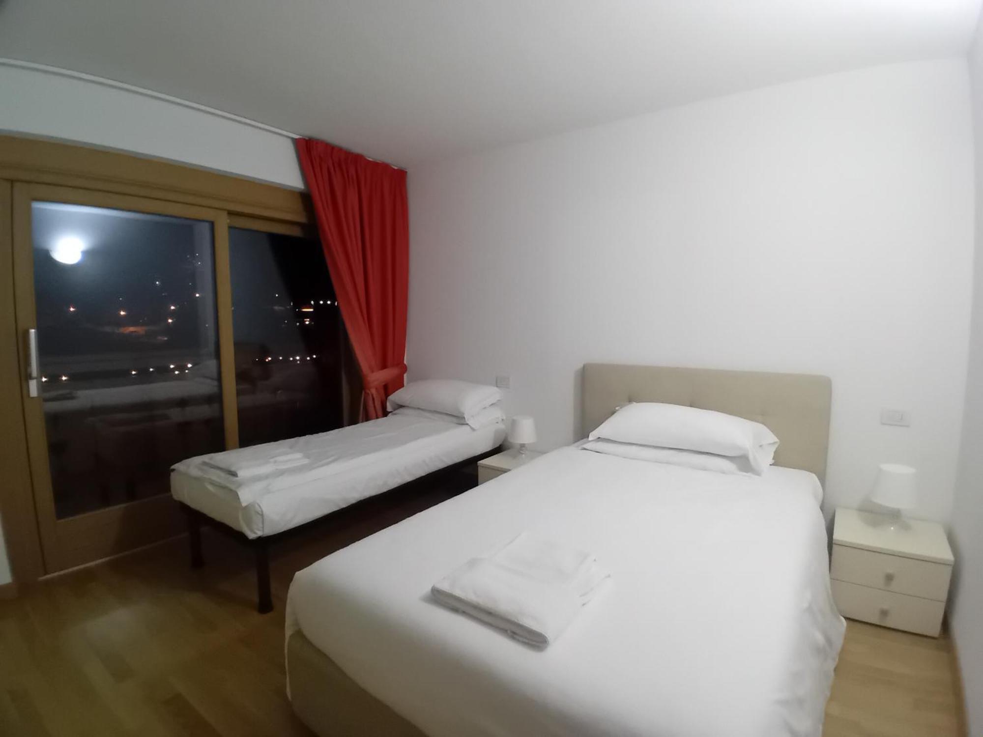Rose Apartment *